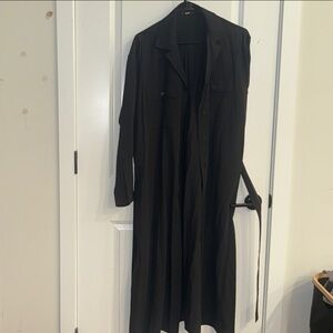 Uniqlo Black Elegant Blazer with Streamlined Silhouette